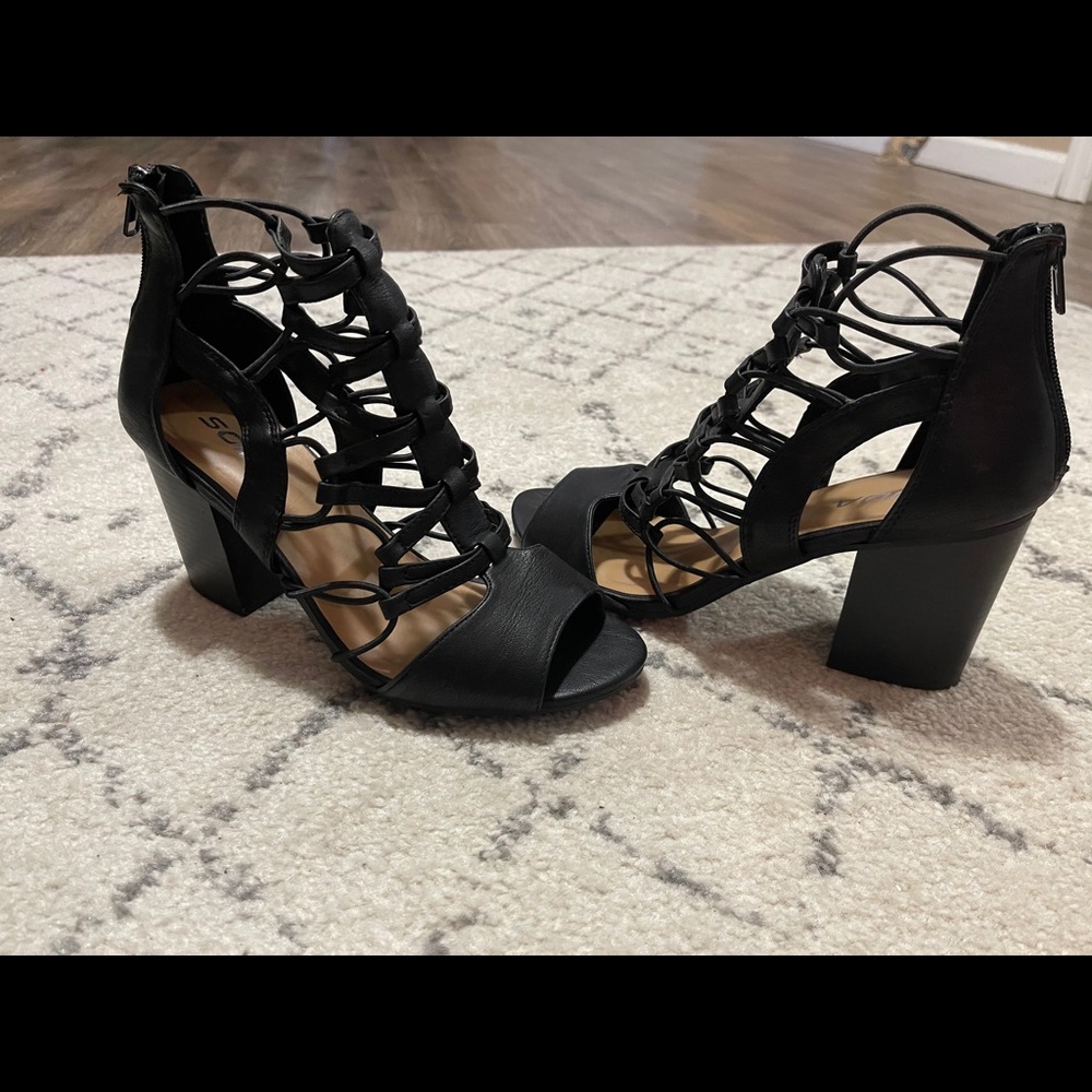Booties - Picture 3 of 4